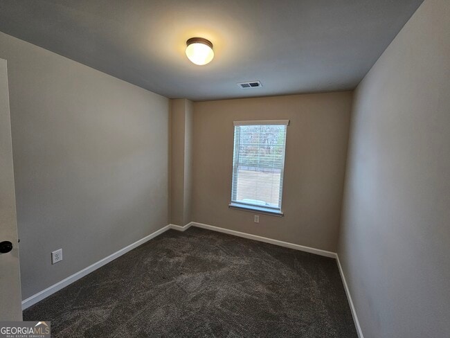 Building Photo - 6056 Oak Bend Ct