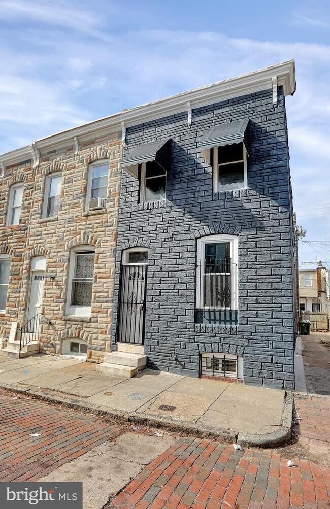 Building Photo - 426 N Belnord Ave