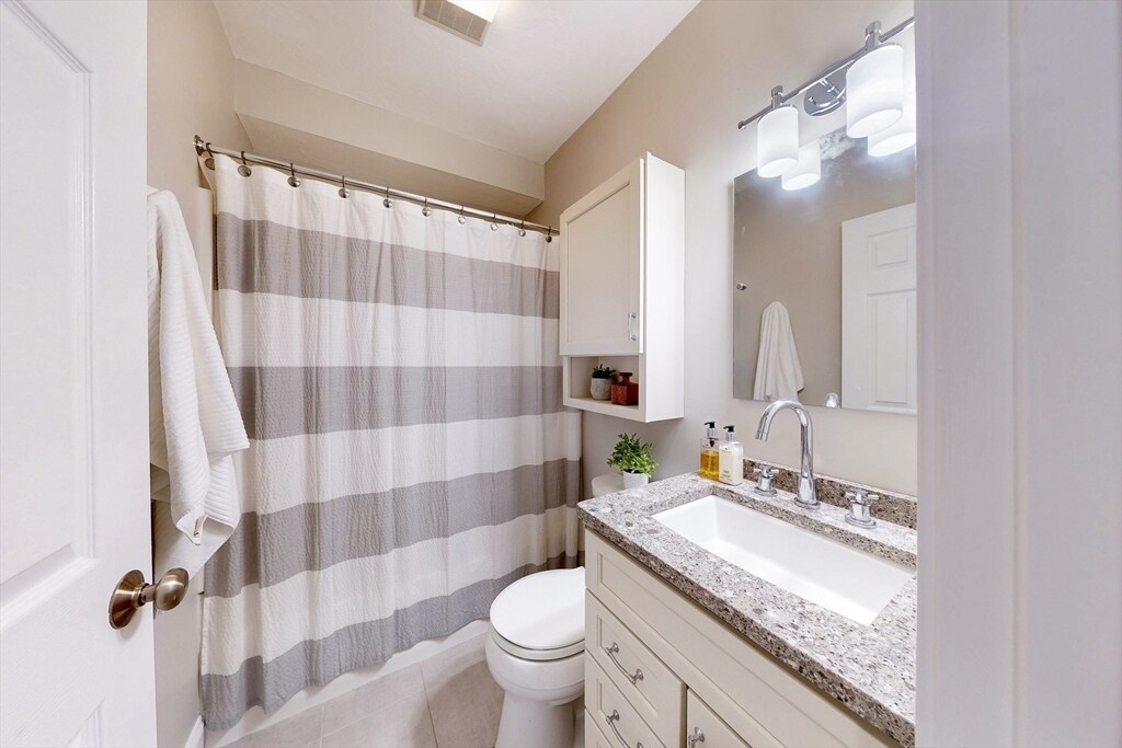 Building Photo - 111 W 8th St