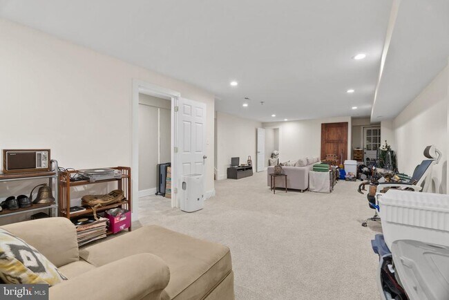 Building Photo - 14827 Old Frederick Rd