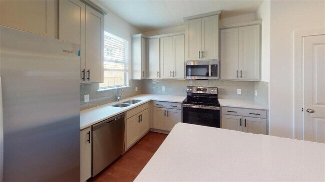Building Photo - 6414 Shalks Xing Dr
