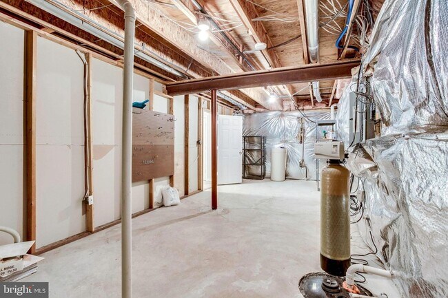 Building Photo - 26161 Rachel Hill Dr