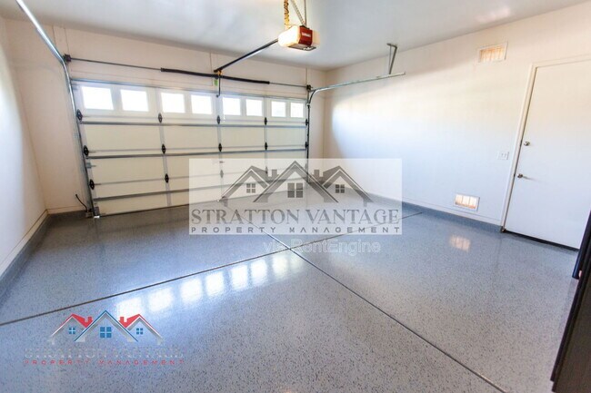 Building Photo - 4179 E Cynthia St