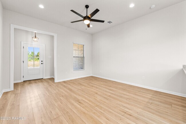 Building Photo - 314 Dunwoody Ct