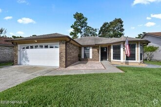 Building Photo - 9126 Trevi Cir W
