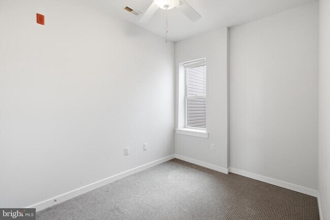 Building Photo - 1418 Christian St