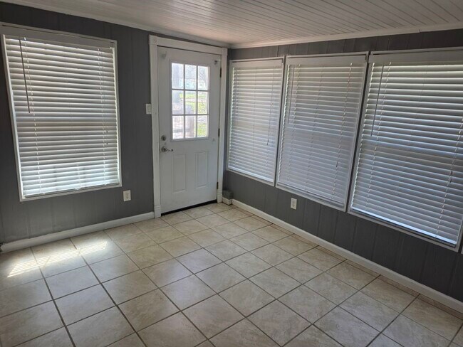 Building Photo - 13600 FM1314