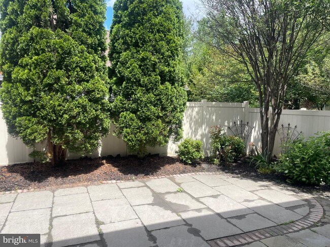 Building Photo - 20389 Radcliff Terrace