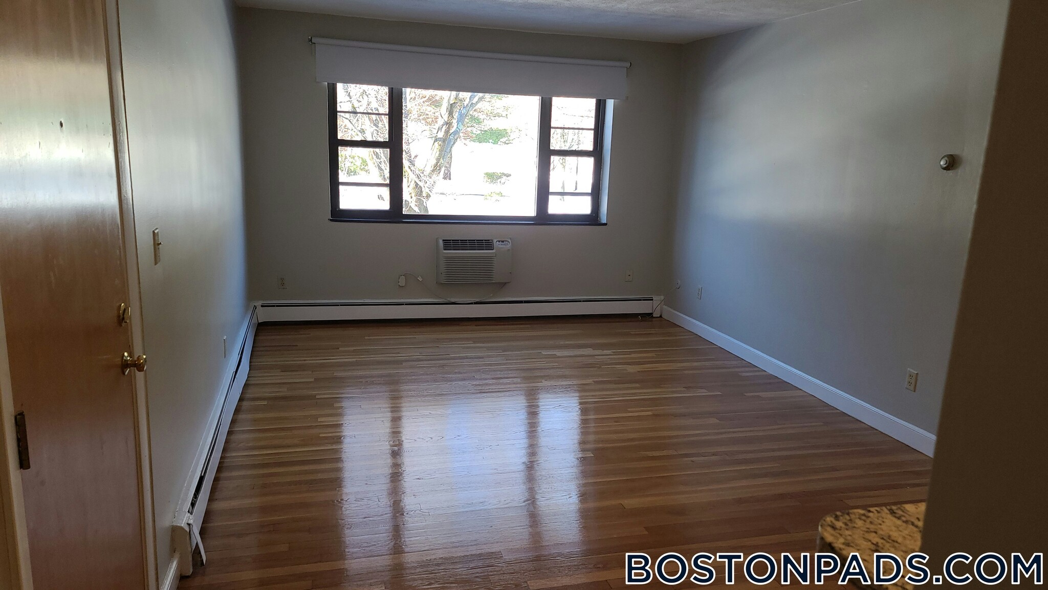 Building Photo - 276 Grove St