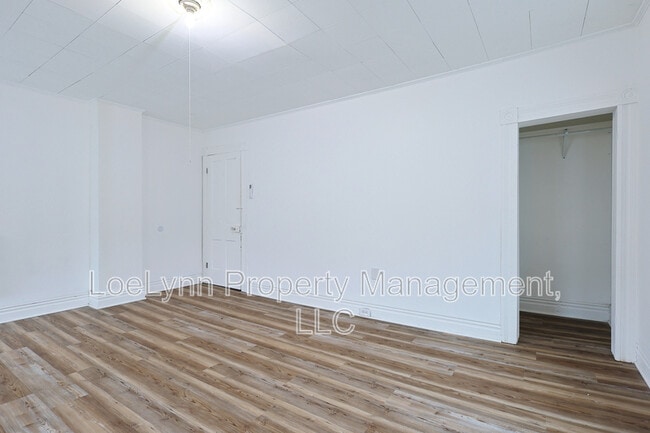Building Photo - 14208 Temple St