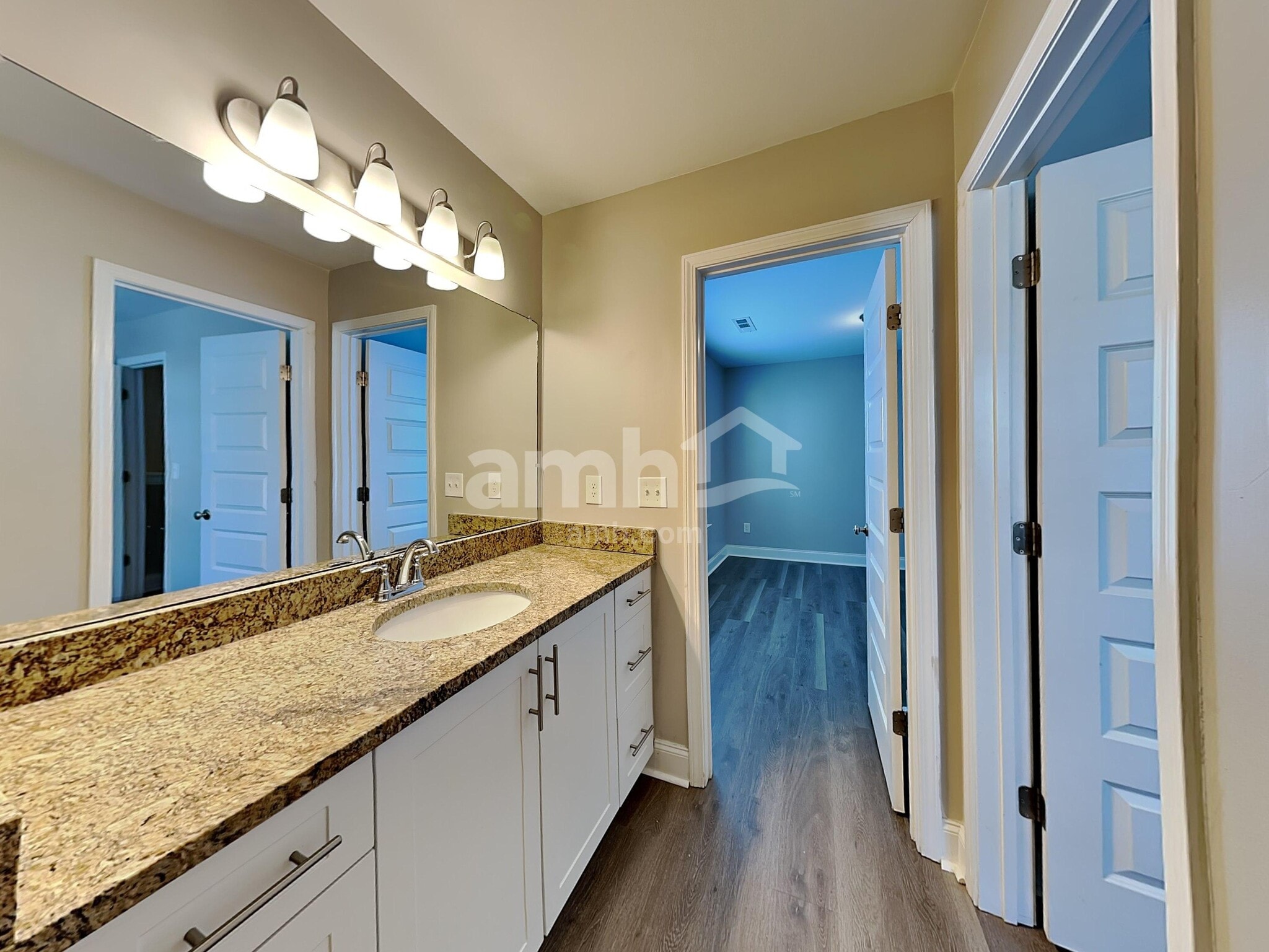 Building Photo - 5342 Tupelo St