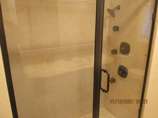 Building Photo - HUGE Bonus room ! Remodeled !  Hardwood Flooring Throughout & New Carpet in Bedrooms, Tile, Grani...