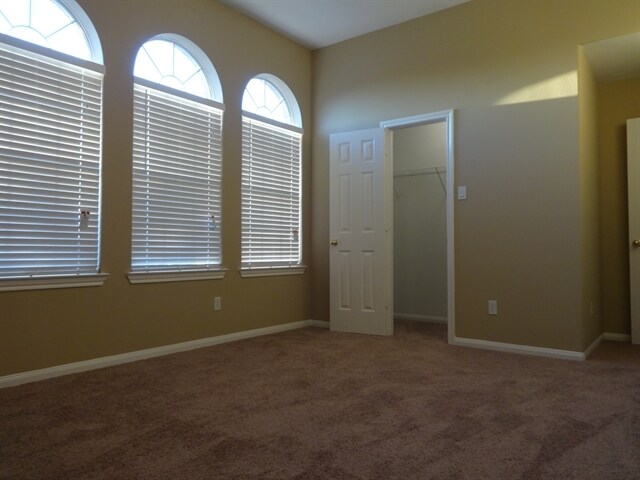 Building Photo - 3931 Oak Plank Rd