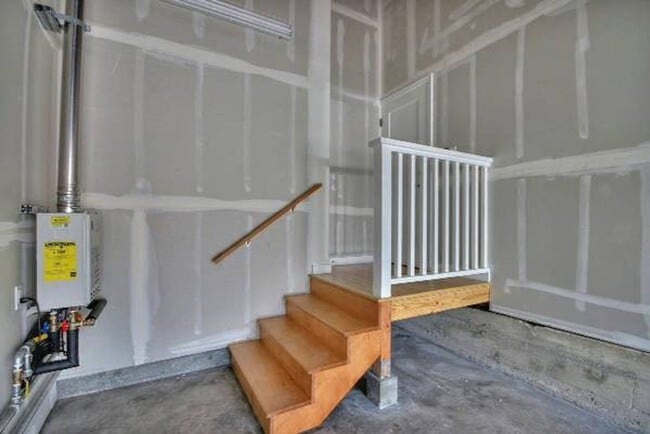 Building Photo - Spacious 1 bedroom in San Mateo