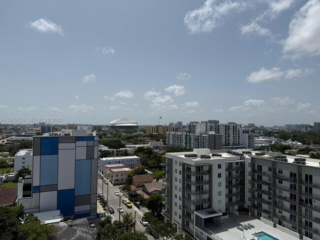 Building Photo - 36 NW 6th Ave