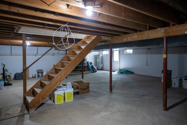 Building Photo - 14815 Hanover Pike