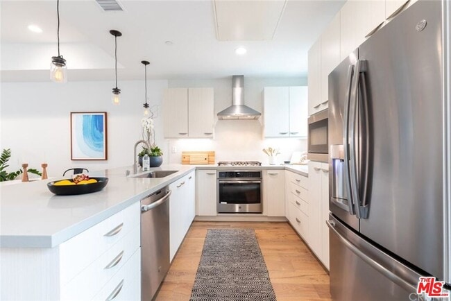 Building Photo - 4821 1/2 Craner Ave