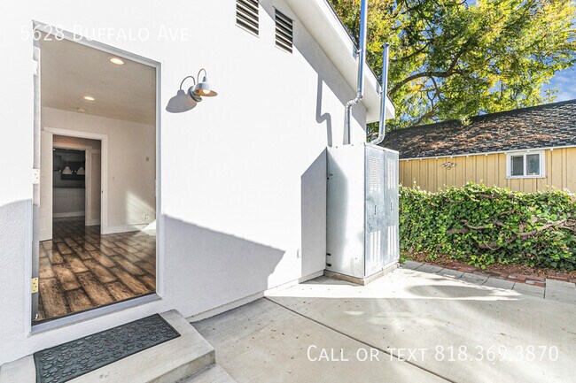 Building Photo - 5628 Buffalo Ave