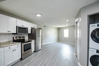 2BR, 1BA - 965SF - 8014 Tommy Ct Tampa, FL 33619-4833 - Octagon Apartment Homes