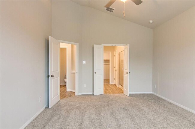 Building Photo - 17012 Lathrop Ave