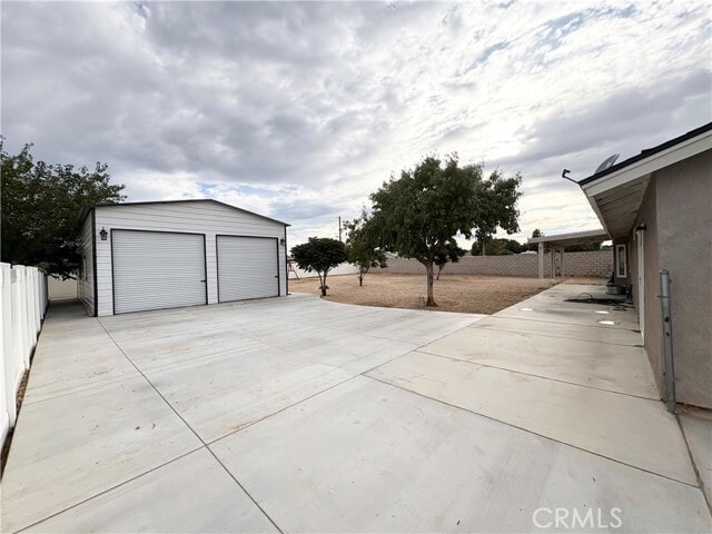 Building Photo - 14529 La Habra Rd