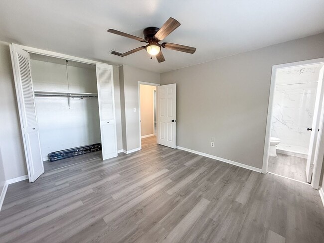 Building Photo - 3331 NW 27th Ave