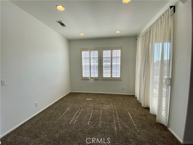 Building Photo - 2750 E Oak Hill Dr