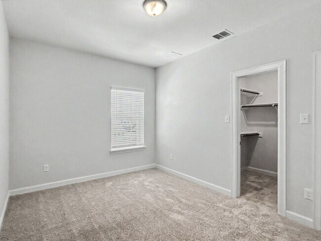 Building Photo - 3708 Eliberis