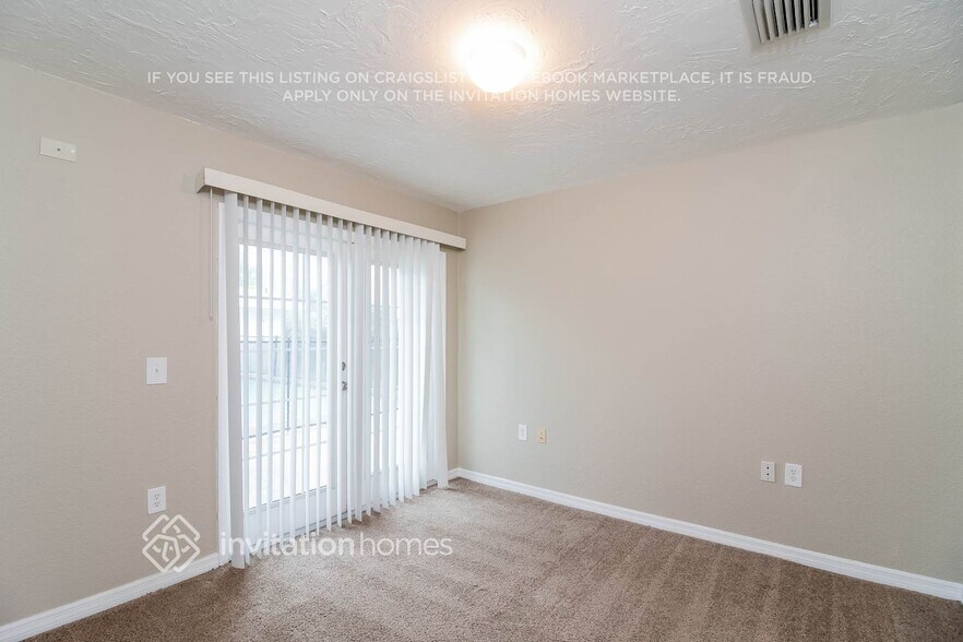 Building Photo - 1007 Ell Way