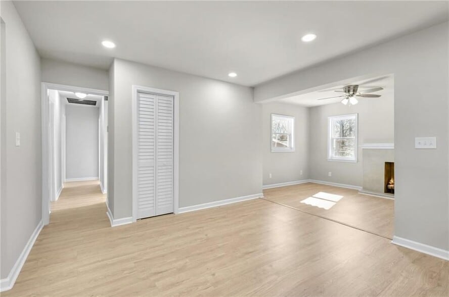 Building Photo - 1963 Shepherd Cir SW