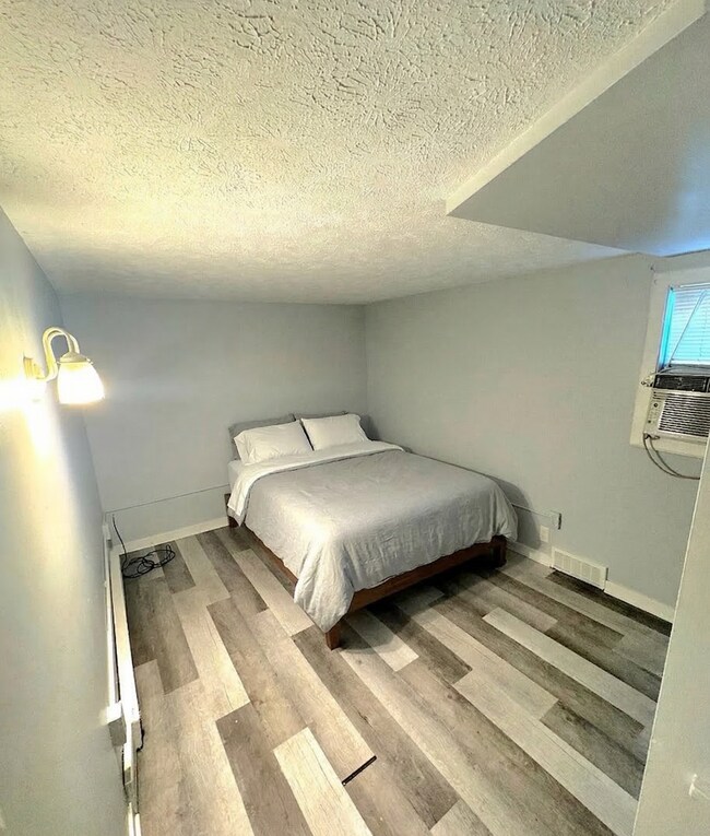 Building Photo - 1027 Cochran Mill Rd