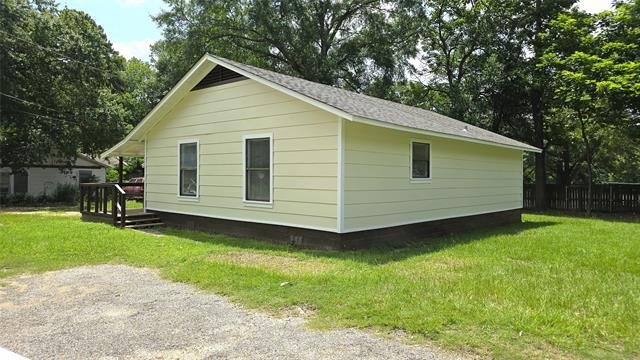 Building Photo - 379 Blackbourn St