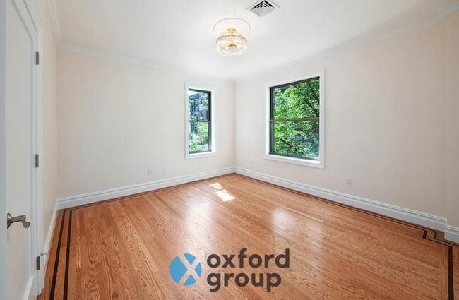 Building Photo - East 76th Street