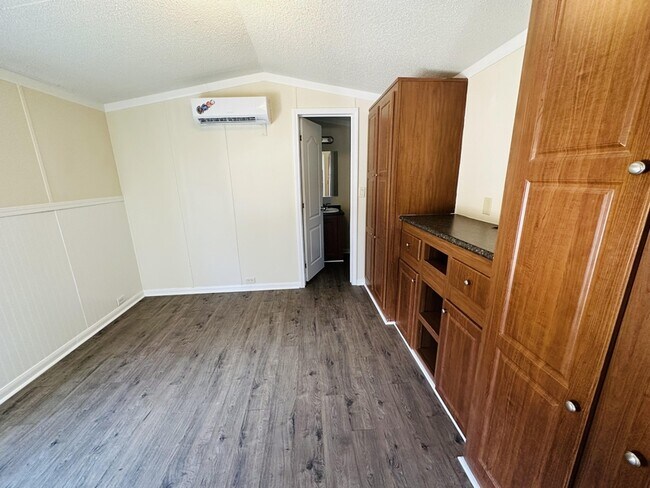 Building Photo - 2440 TX-16