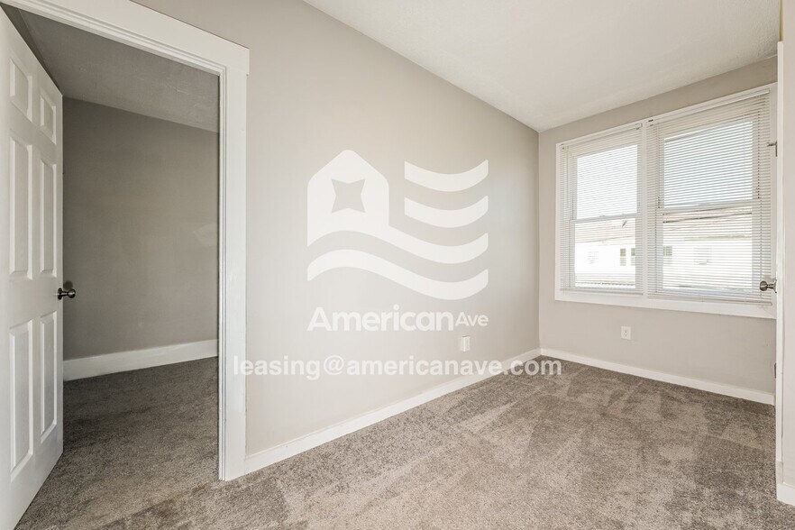 Building Photo - 620 E 17th Ave