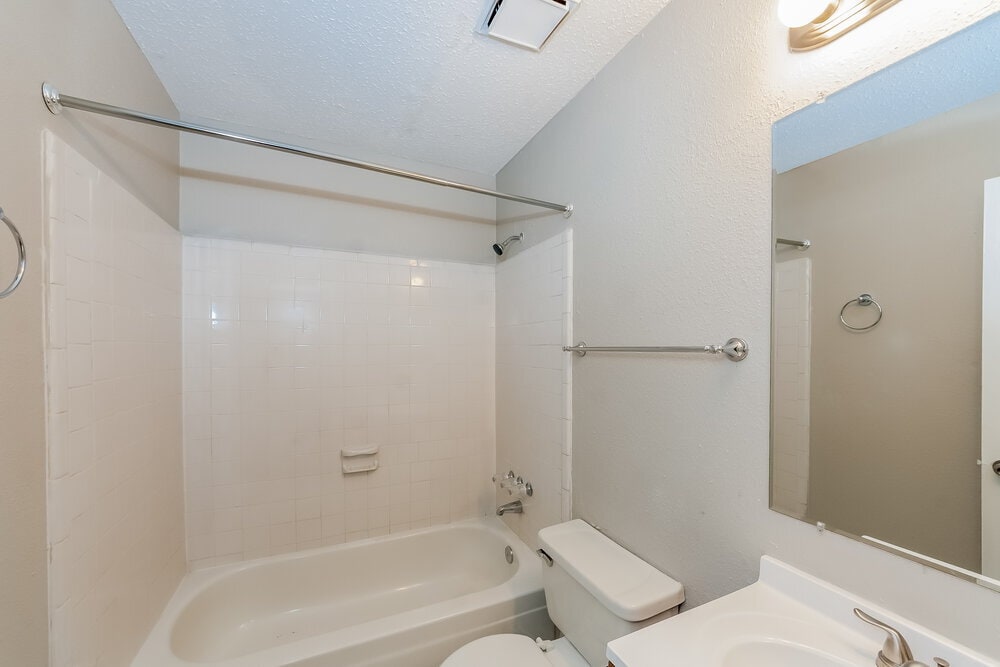 Building Photo - 12214 Flaxen Dr