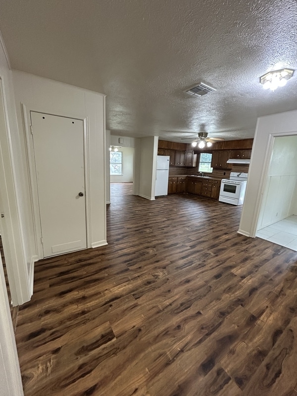 Building Photo - 157 FM 3393