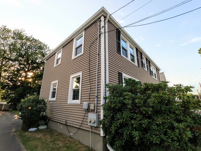 Building Photo - 65 Keystone St