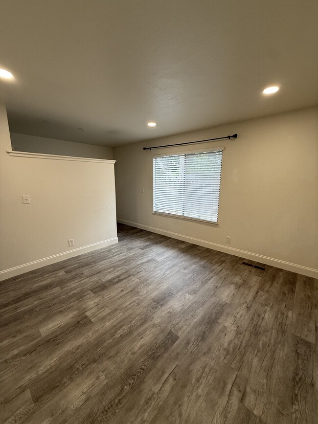 Building Photo - Beautiful 3 Bed, 2 Bath Single Story in Great Livermore Location