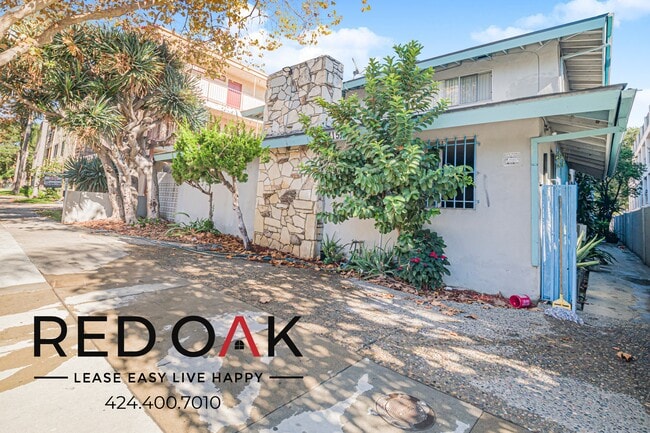 Building Photo - 1415 N Durant St