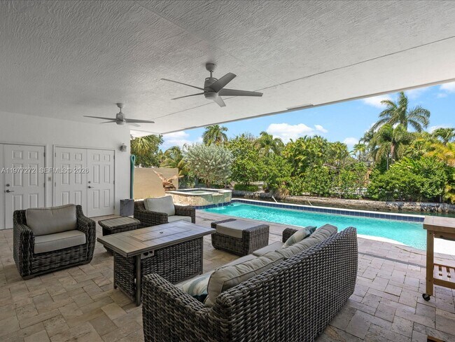 Building Photo - 3510 NE 17th Ave