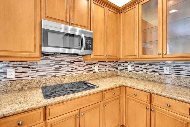 Building Photo - 5271 SW 173rd Ave