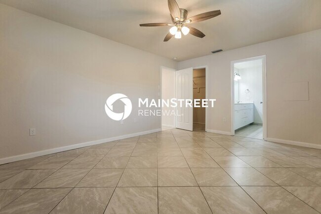 Building Photo - 3 Bedroom Pet-Friendly Home in PORT CHARLOTTE, FL with Main Street Renewal