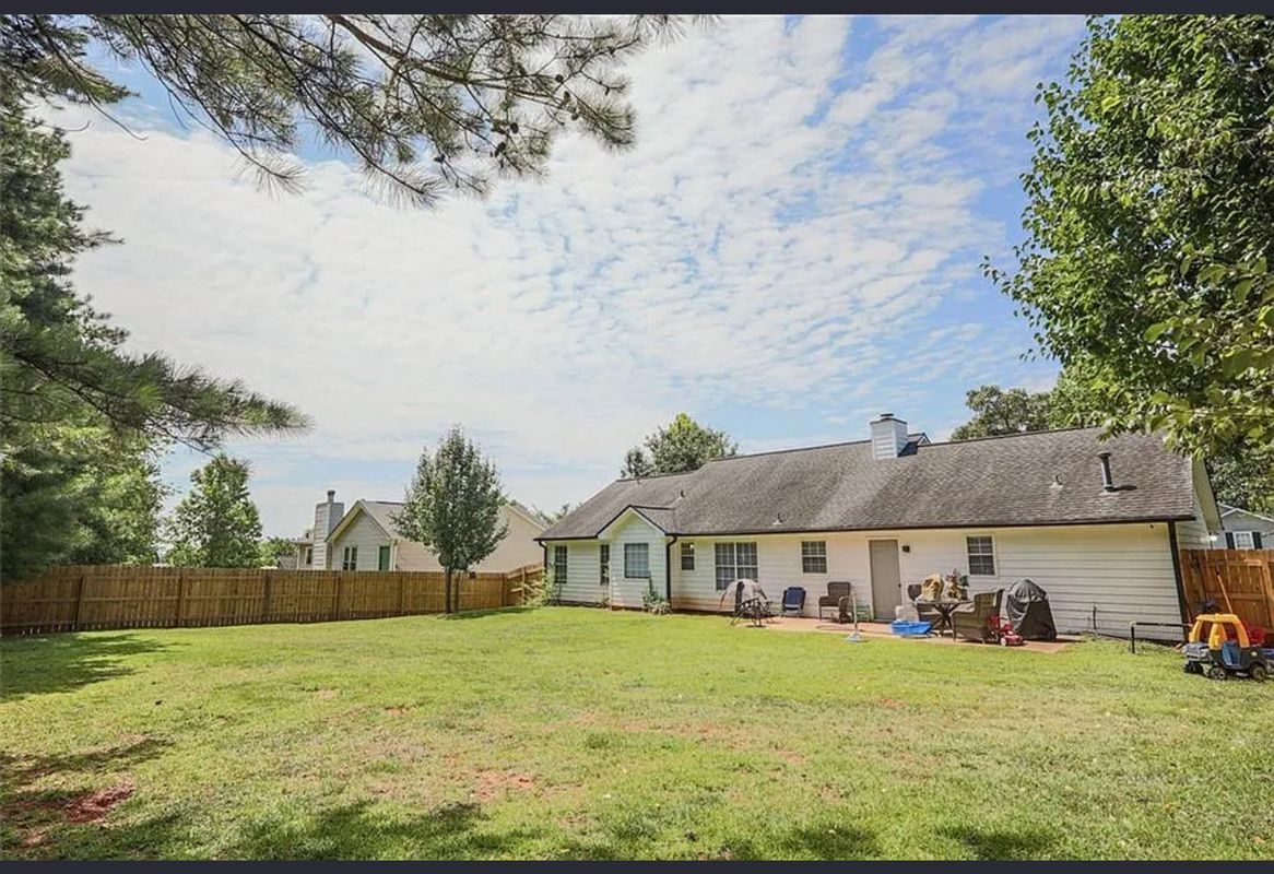 Building Photo - 354 Shoal Ct