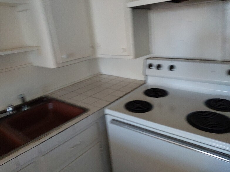 Building Photo - 107 South St