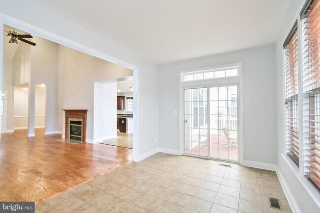 Building Photo - 6916 Birkenhead Pl