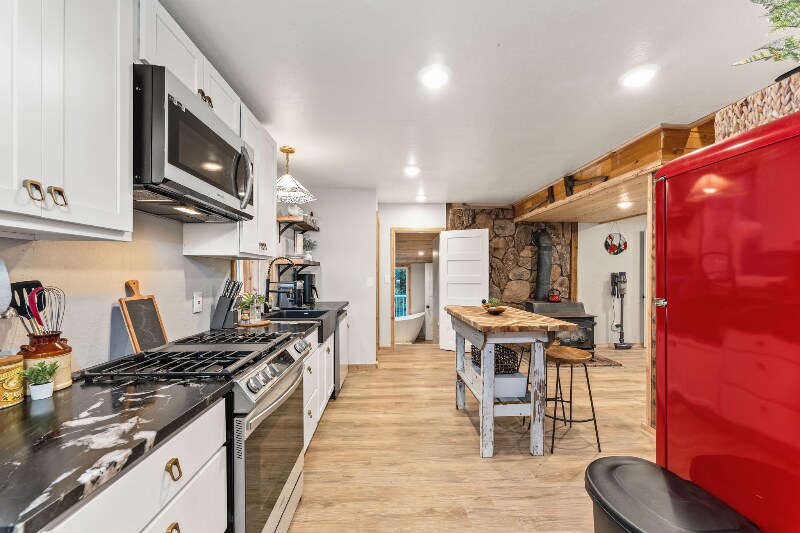 Building Photo - 13989 ID-97