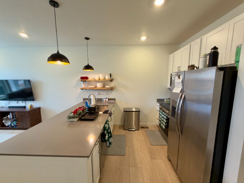 Building Photo - 14583 W 91st Dr