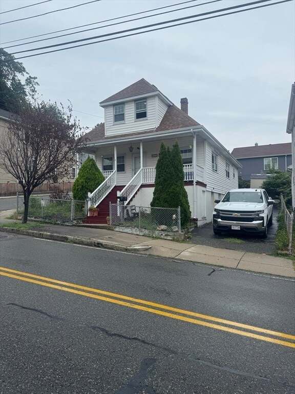 Primary Photo - 537 Park Ave