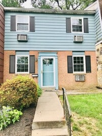 Building Photo - 207 Walnut Hill Rd